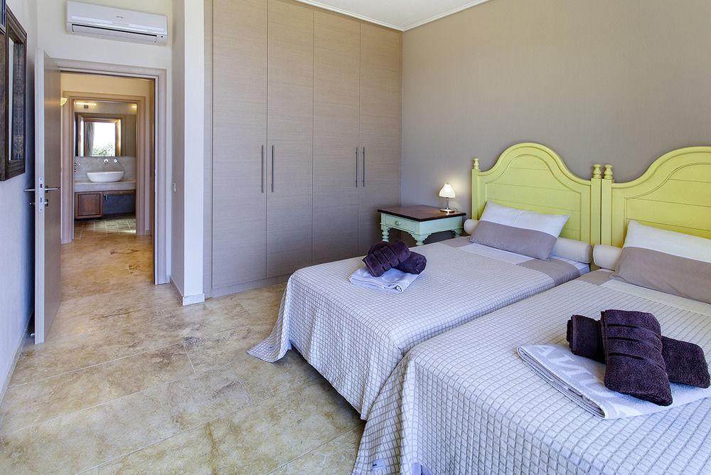 Olivia'S Villas Of Luxury Kalivia  Ngoại thất bức ảnh