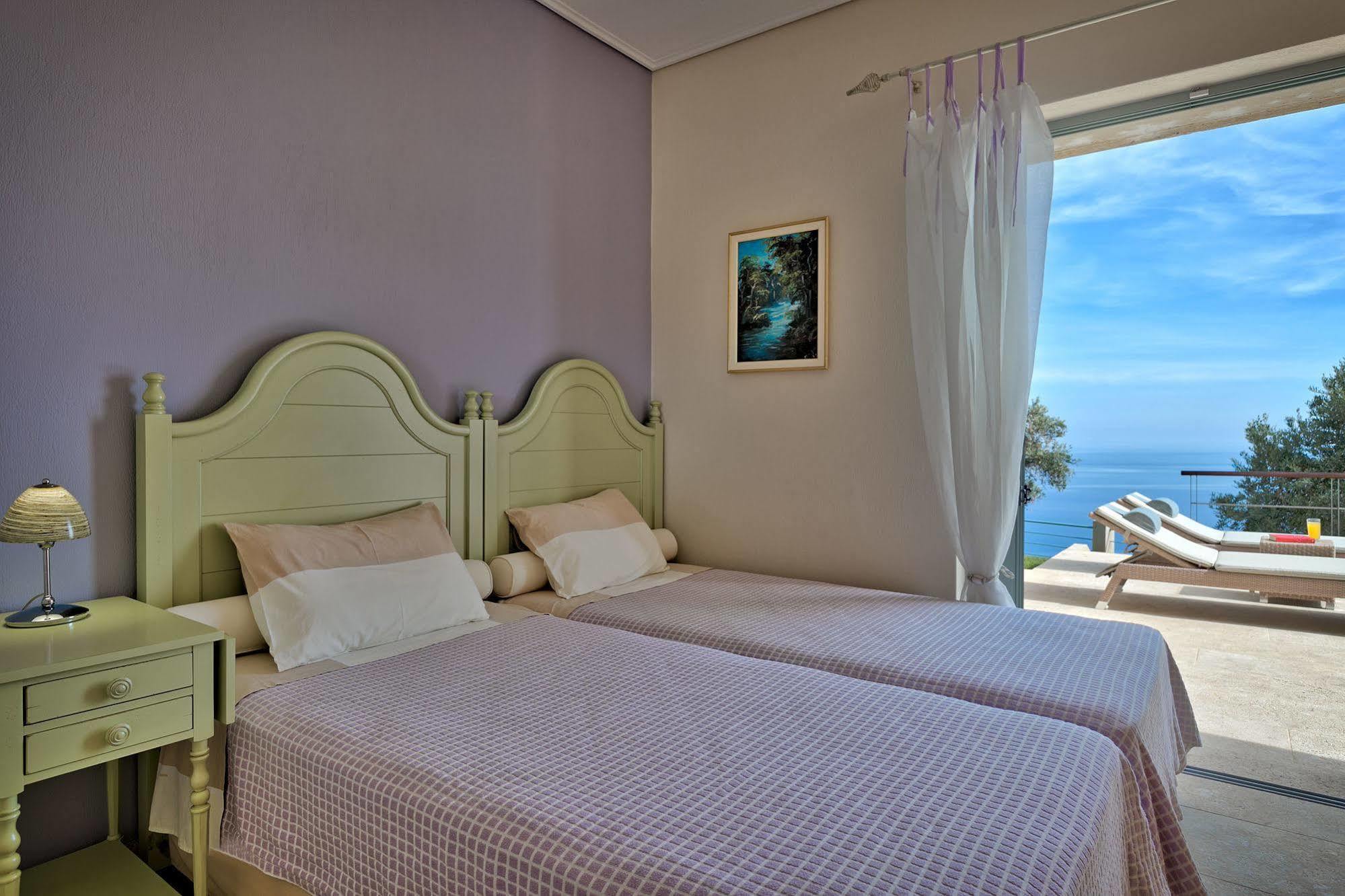 Olivia'S Villas Of Luxury Kalivia  Ngoại thất bức ảnh
