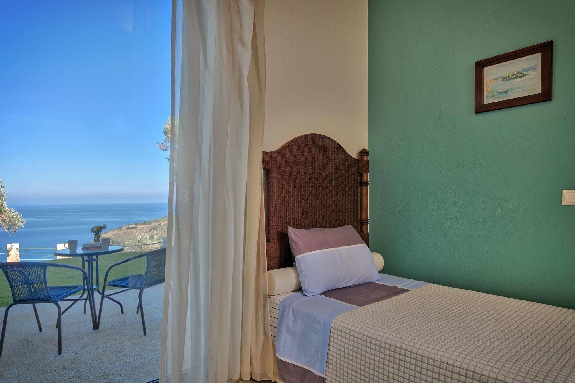 Olivia'S Villas Of Luxury Kalivia  Ngoại thất bức ảnh